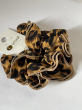 Hair scrunchie In Tiger 2